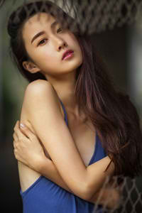 动漫美女吸奶