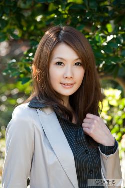 聊斋志异荷花三娘子紫色衣服