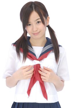 《美人无泪》